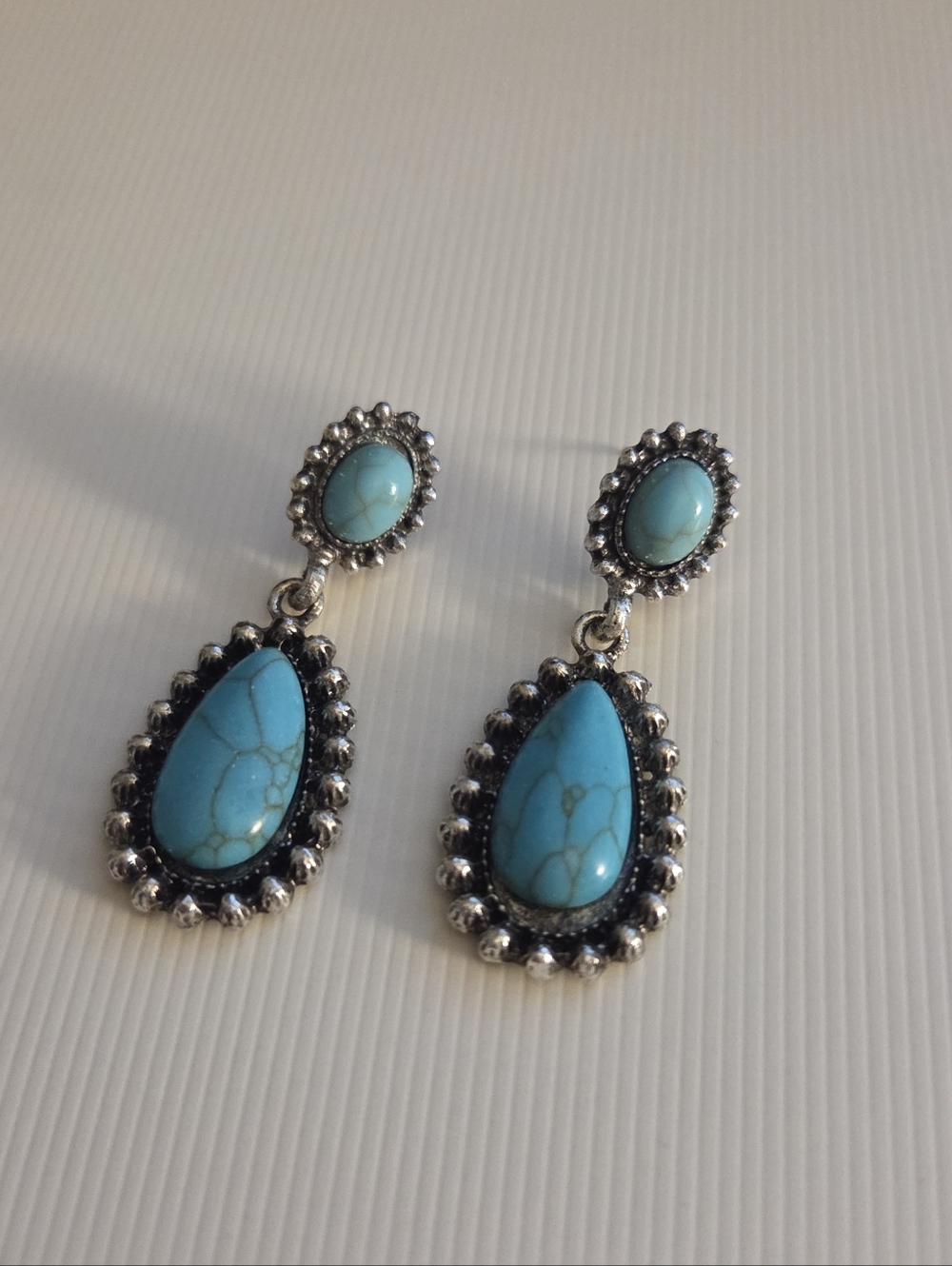 🔷️ Turquoise Teardrop Dangle Earrings - Women Jewelry NWT